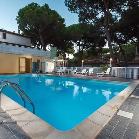 Columbia マリーナ・ロメア