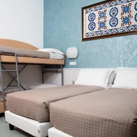 Hotel Columbia 3*