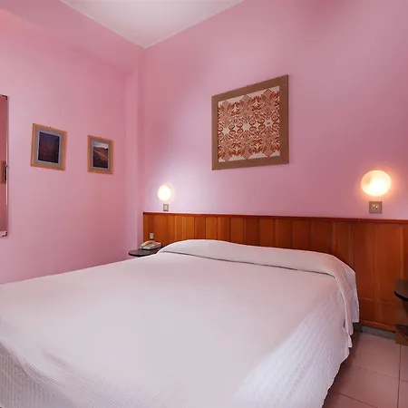 Hotel Columbia 3*