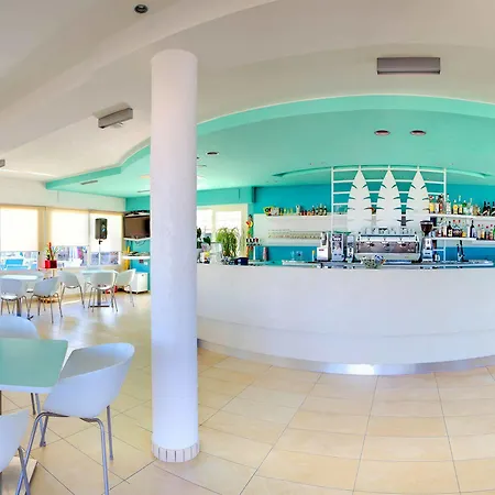 Hotel Columbia
