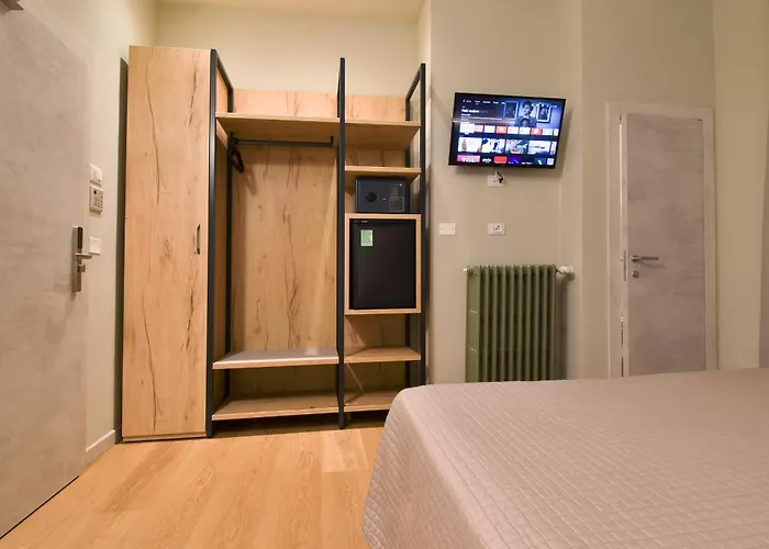 Columbia Marina Romea