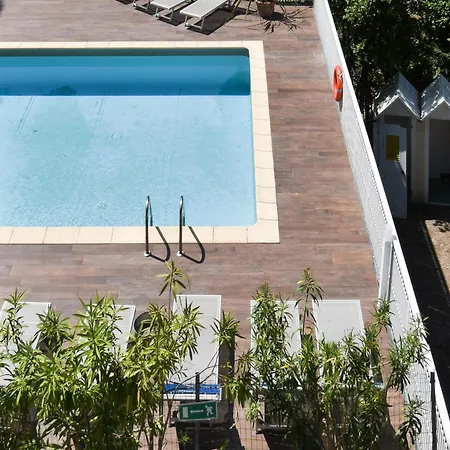 Columbia Hotel 3*
